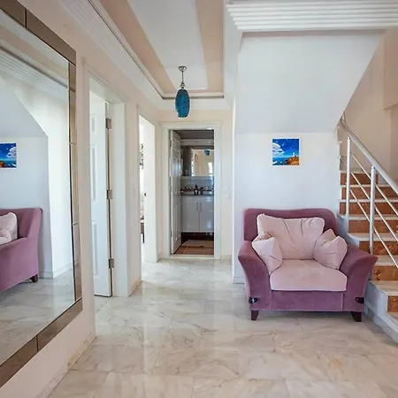Sea View Penthouse 4+1 Апартаменты *